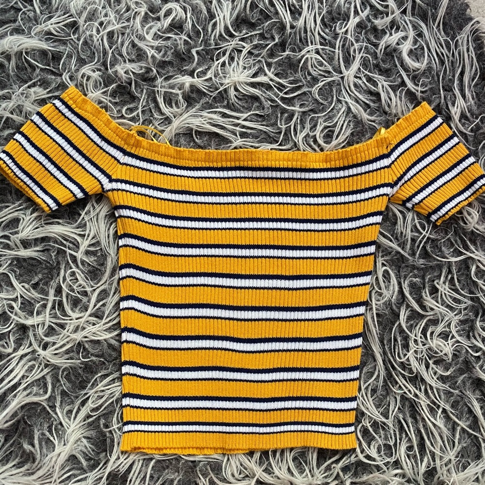 NWOT Yellow striped rubbed off the shoulder crop top